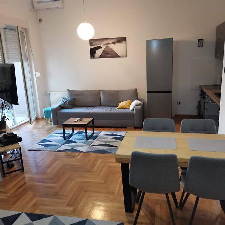 Apartment Luki Novi Sad Buitenkant foto