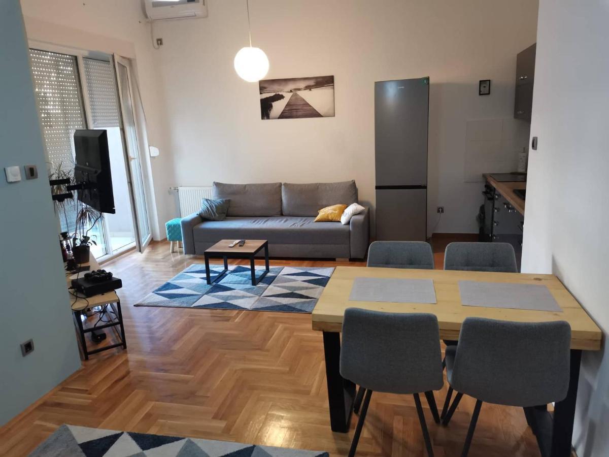 Apartment Luki Novi Sad Buitenkant foto